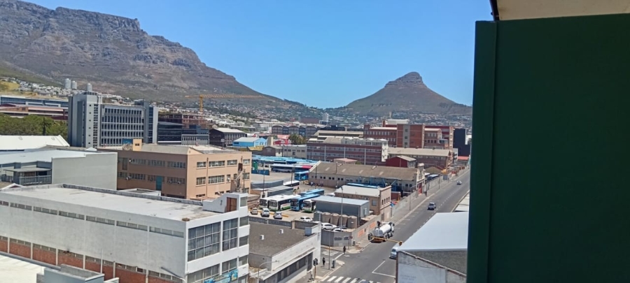 1 Bedroom Property for Sale in Woodstock Western Cape